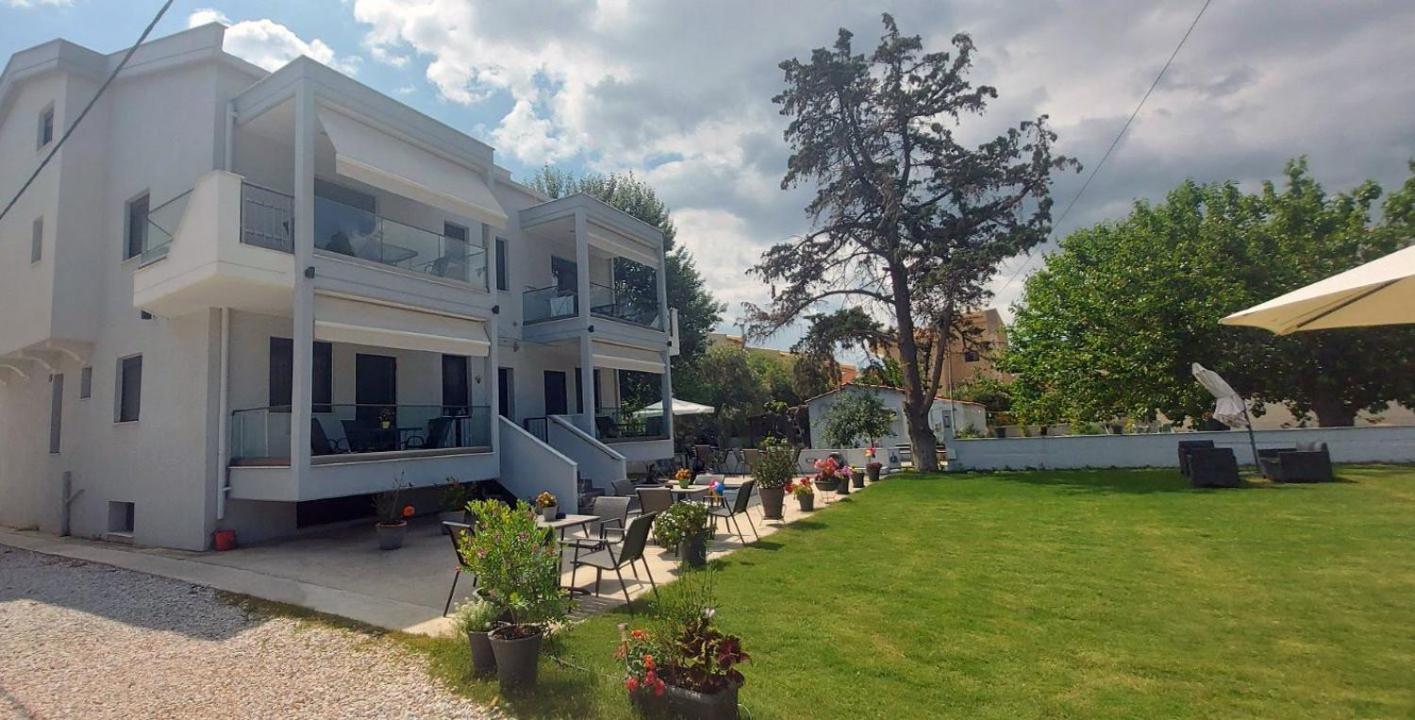 Apartamento Enalia Luxury Living Nikiti  Exterior foto